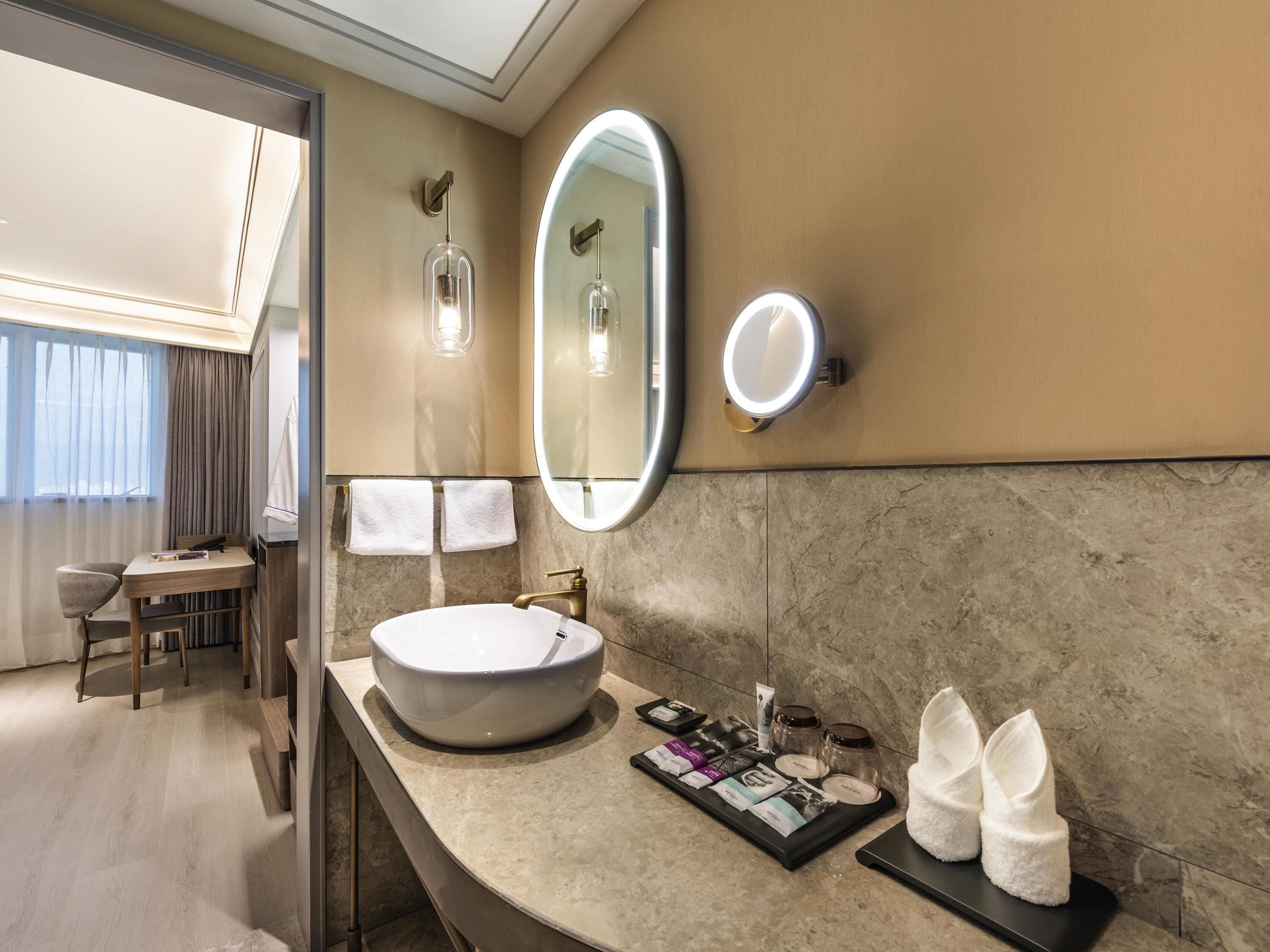 Superior Room, 1 Katil Raja (King) | Peralatan tempat tidur premium, gebar bulu kapas, tilam berlapik 