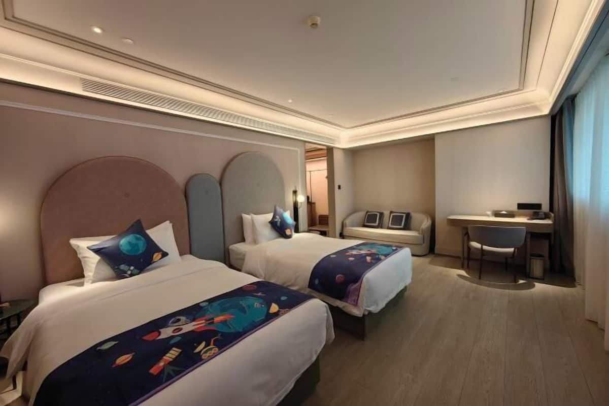 1 bedroom, minibar, in-room safe, iron/ironing board