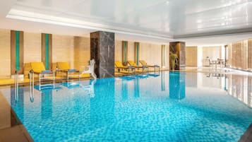Piscine couverte