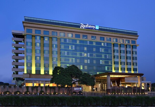 Exterior - Radisson Blu Jaipur (Jaipur)