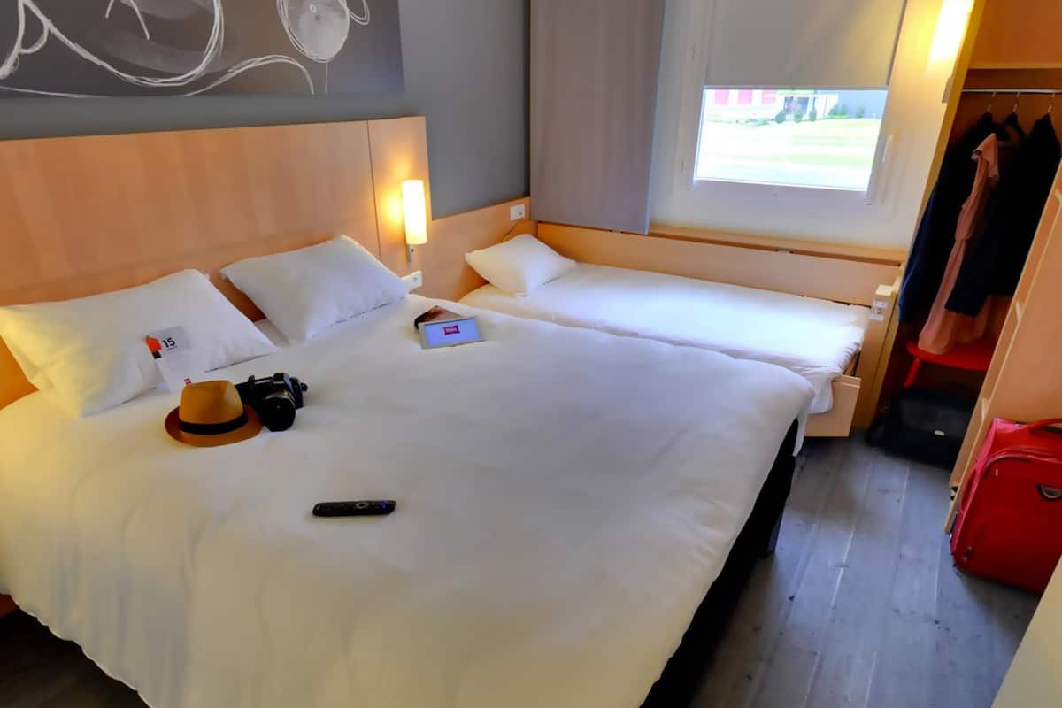 Room, Multiple Beds | Pillow-top beds, soundproofing, iron/ironing board (on request)