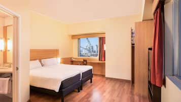 Down duvets, in-room safe, desk, soundproofing