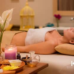 Couples treatment room(s), sauna, hot tub, steam room, body treatments