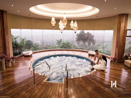 Bañera de hidromasaje interior