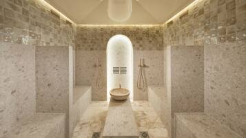 Salas de tratamiento para parejas, sauna y aguas termales