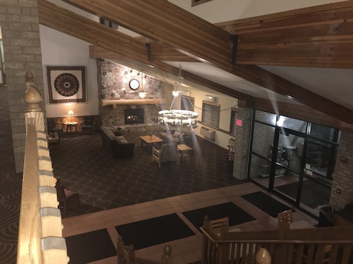 Boarders Inn & Suites by Cobblestone Hotels - Wautoma