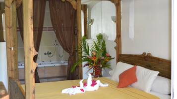 Chambre Cupidon | Literie de qualité supérieure, coffres-forts dans les chambres, bureau