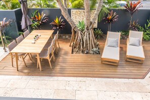 The Beachhouse | Garden view