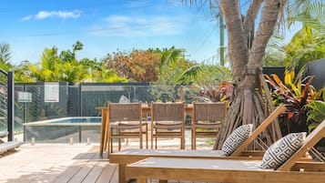 The Beachhouse | Garden view