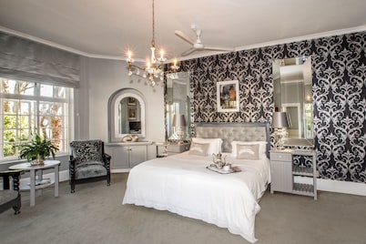 The Villa Rosa Guest House & Self-catering Apartments
