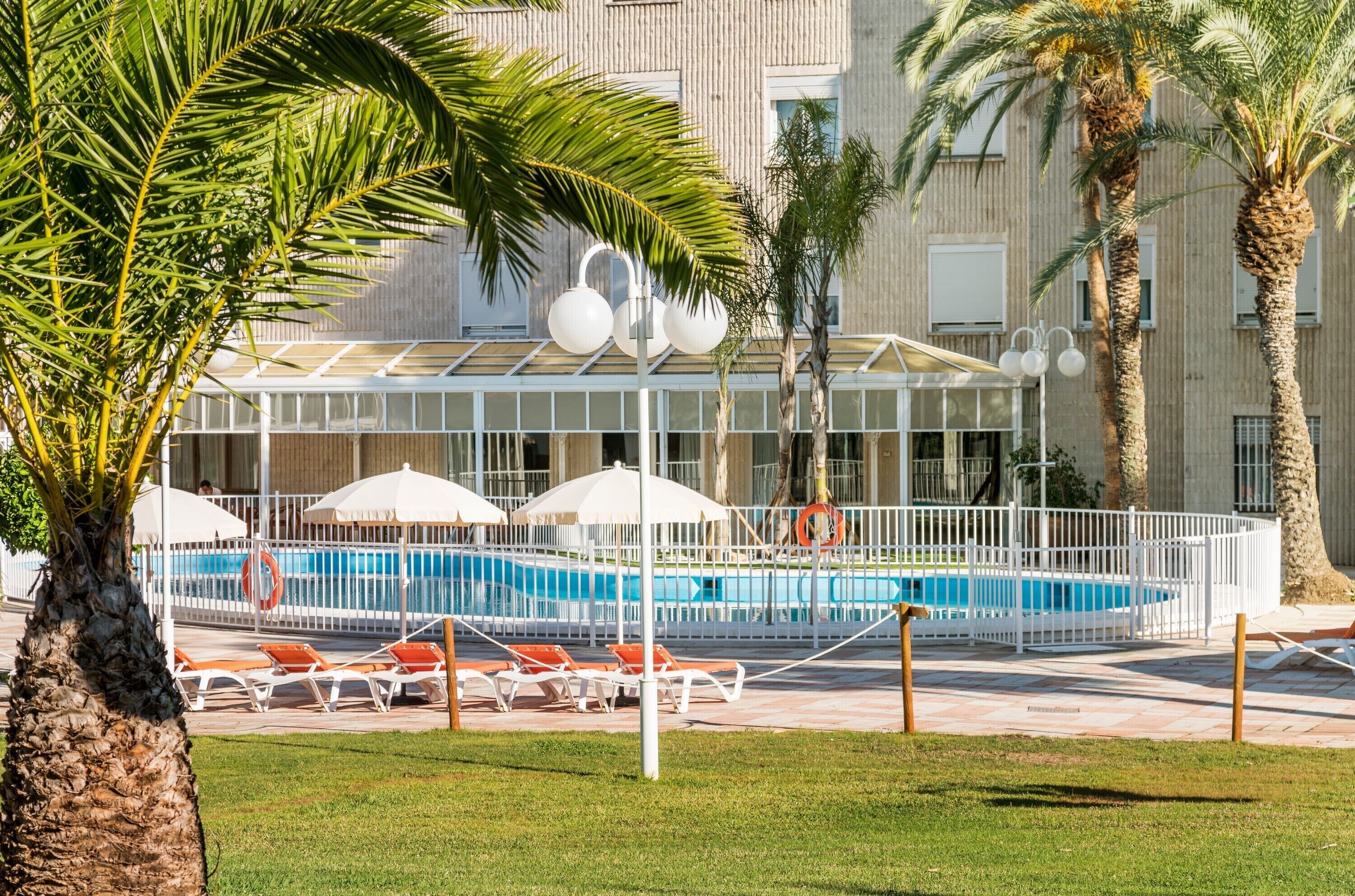 Photo - Hotel Ilunion Las Lomas