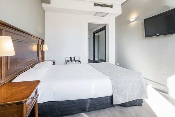 In-room safe, desk, blackout curtains, iron/ironing board (on request)