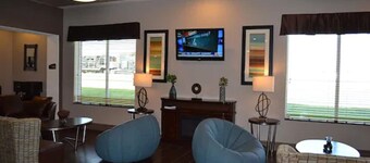 Red River Inn And Suites