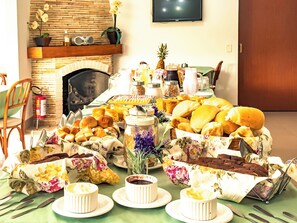 Tägliches inbegriffenes Frühstücksbuffet