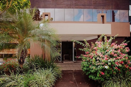 Exterior. Maximus Sottile Hotel