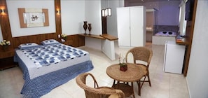 Suite Exécutive, baignoire à jets | Bureau, Wi-Fi gratuit, draps fournis