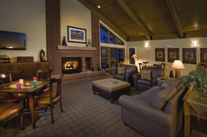 Condo, 2 Bedrooms | Living room | TV, fireplace, pay movies