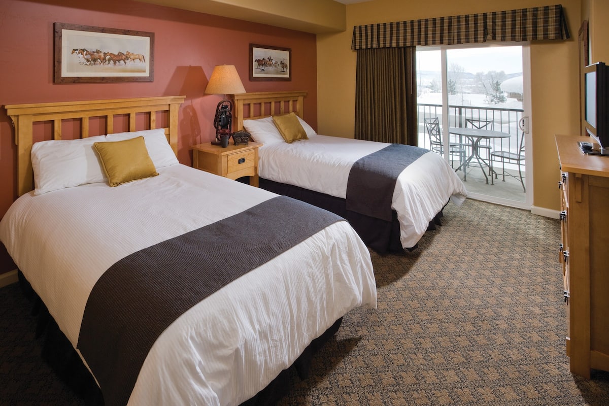 condo, 2 bedrooms | in-room safe, iron/ironing board, free wifi, bed sheets