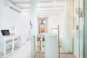 Lydisolert, wi-fi (inkludert) og sengetøy