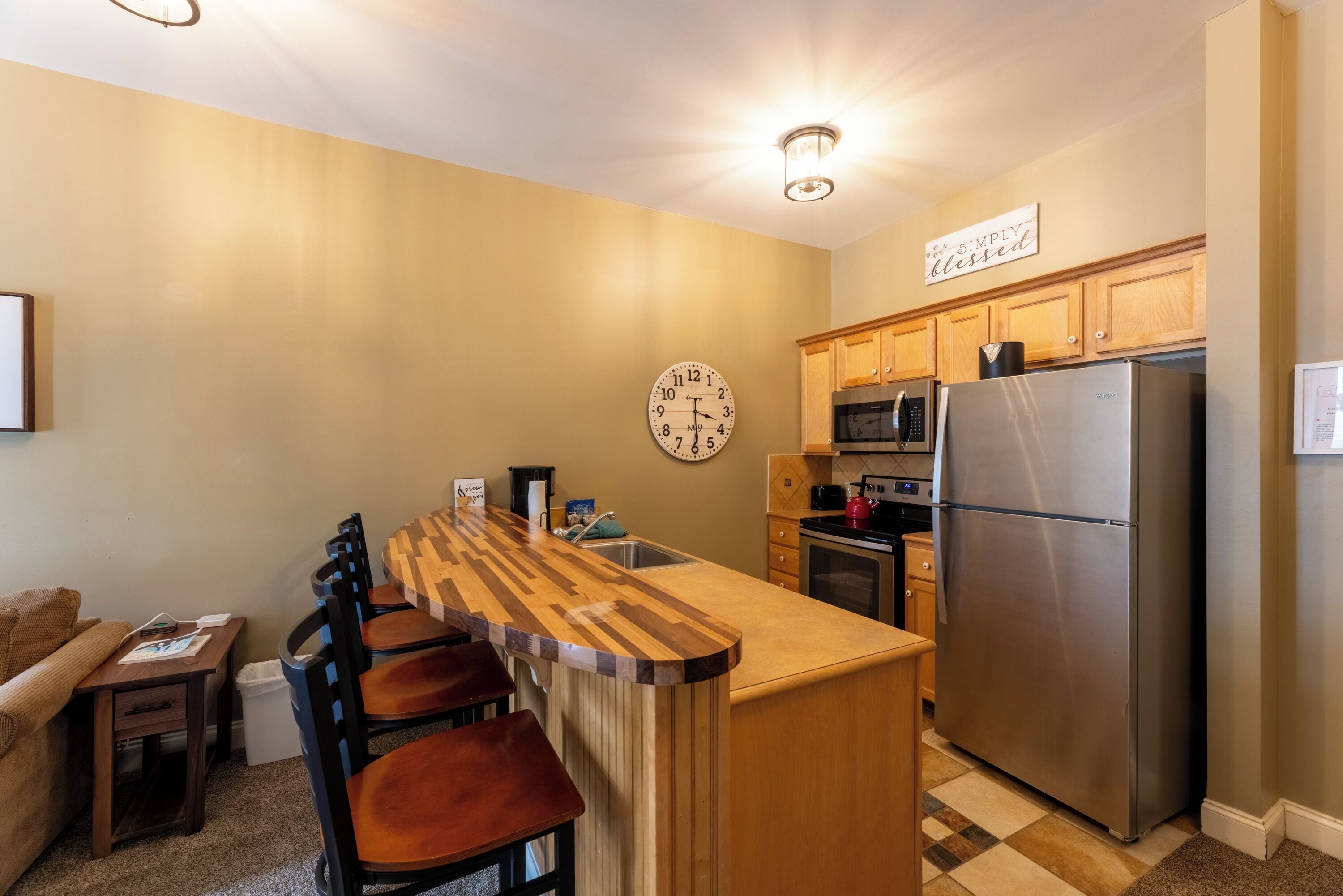 classic condo | private kitchen | microwave, stovetop, coffee/tea maker, cookware/dishes/utensils