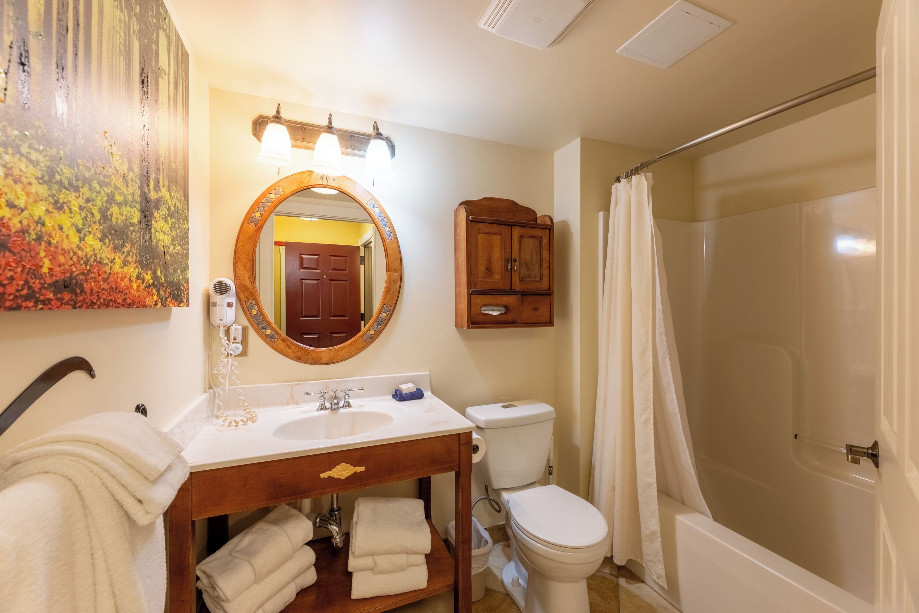 classic studio | bathroom | hair dryer, towels