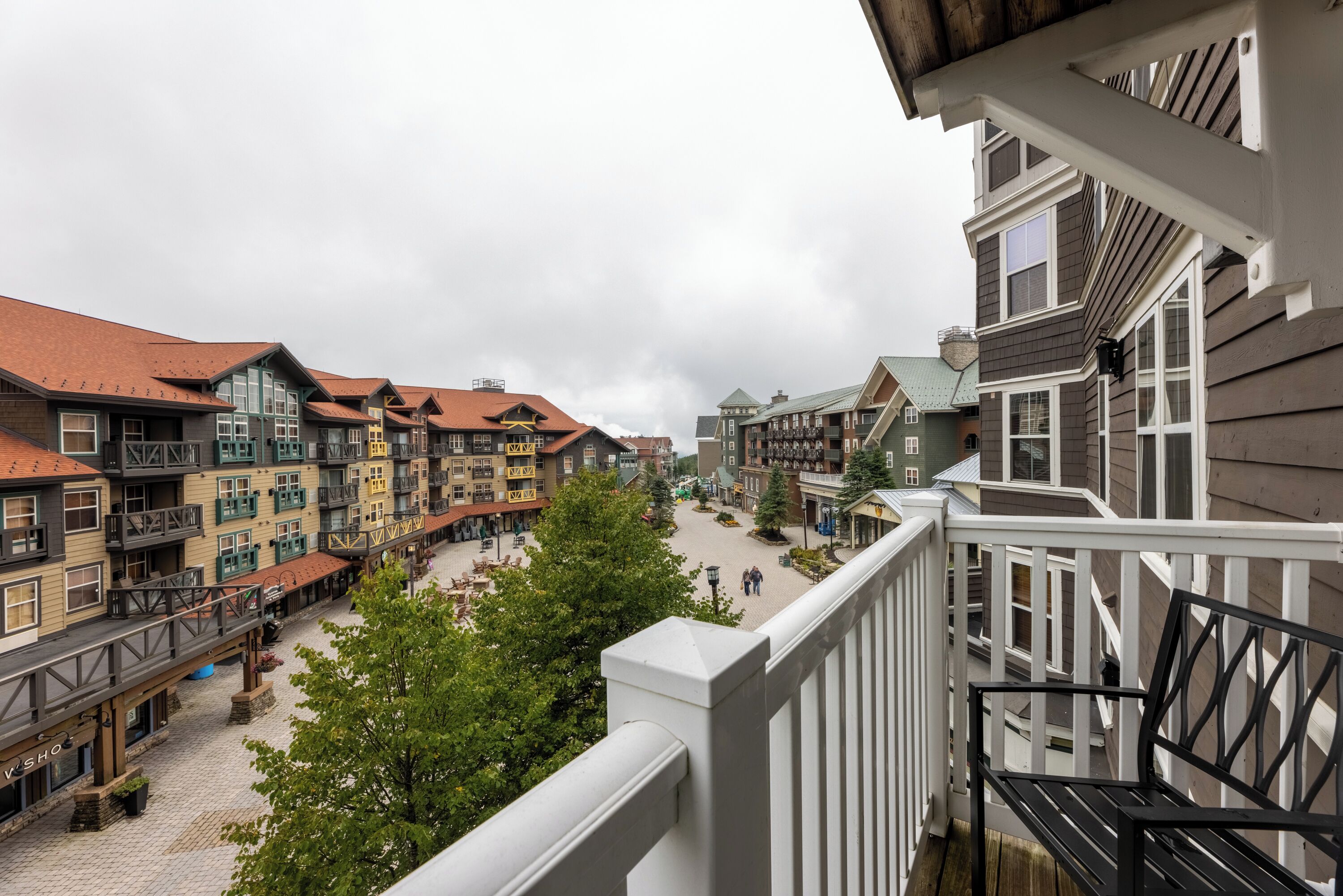 studio | terrace/patio