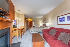 Studio | Individually decorated, individually furnished, free WiFi, bed sheets - Allegheny Springs (Snowshoe)