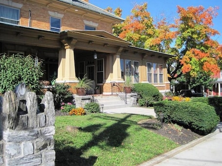 Miscellaneous. Walton Manor Inn Bed & Breakfast