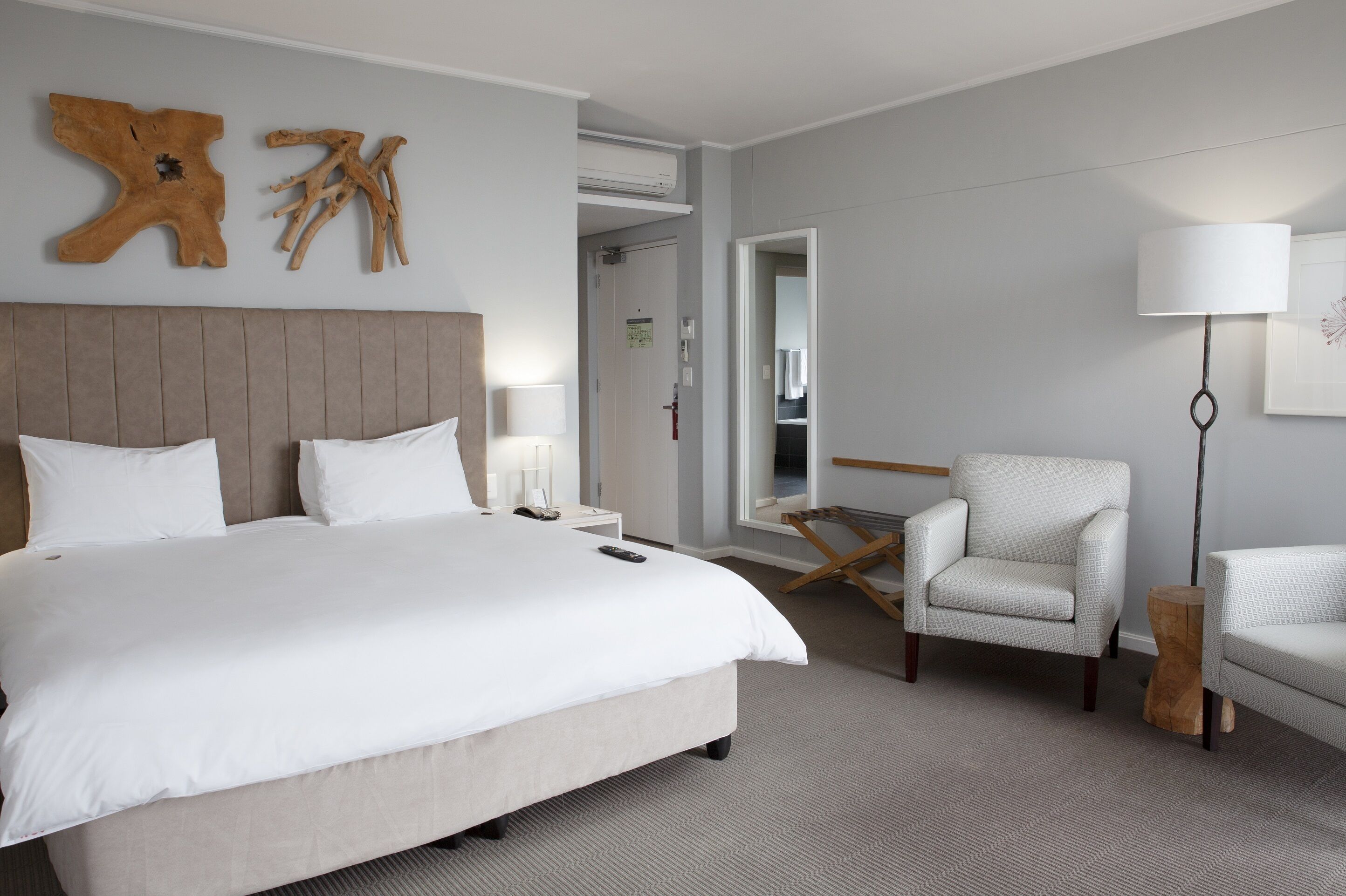 king room  | premium bedding, select comfort beds, in-room safe, blackout curtains