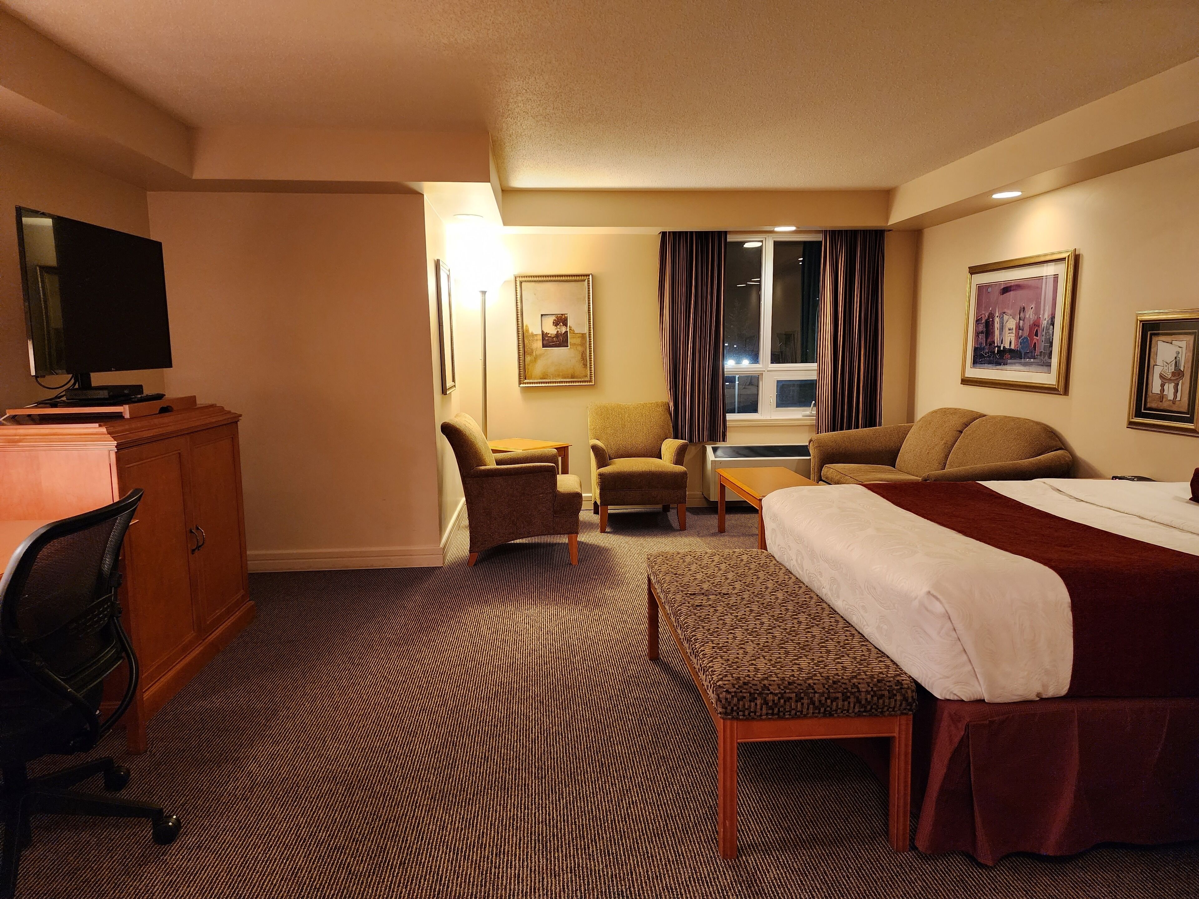 hypo-allergenic bedding, individually furnished, desk, laptop workspace