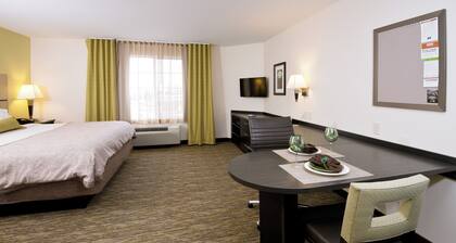 Candlewood Suites Greeley by IHG