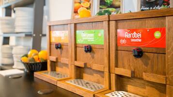 Päivittäinen buffetaamiainen (16.50 EUR per henkilö)