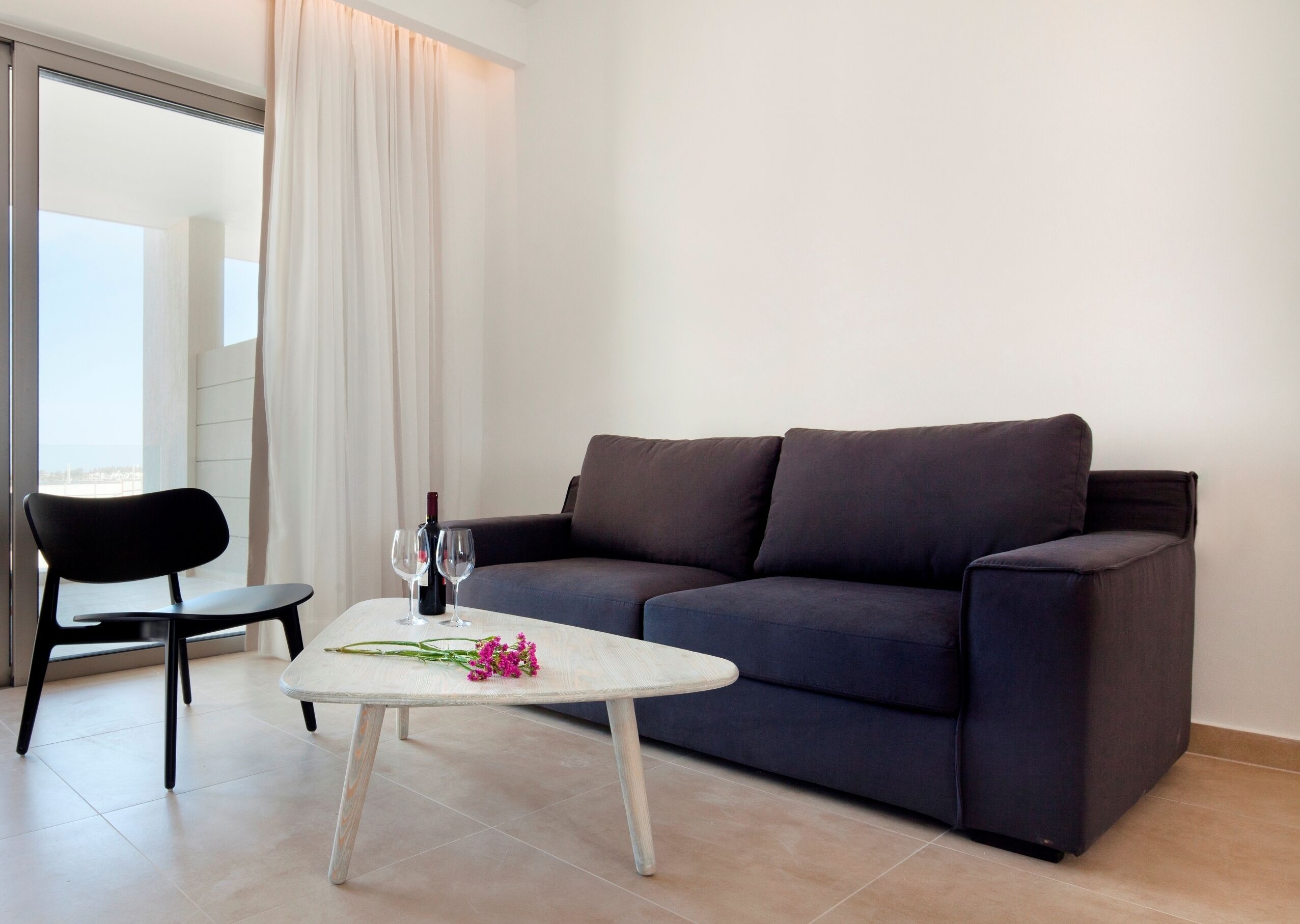 Photo - Amphora Hotel & Suites