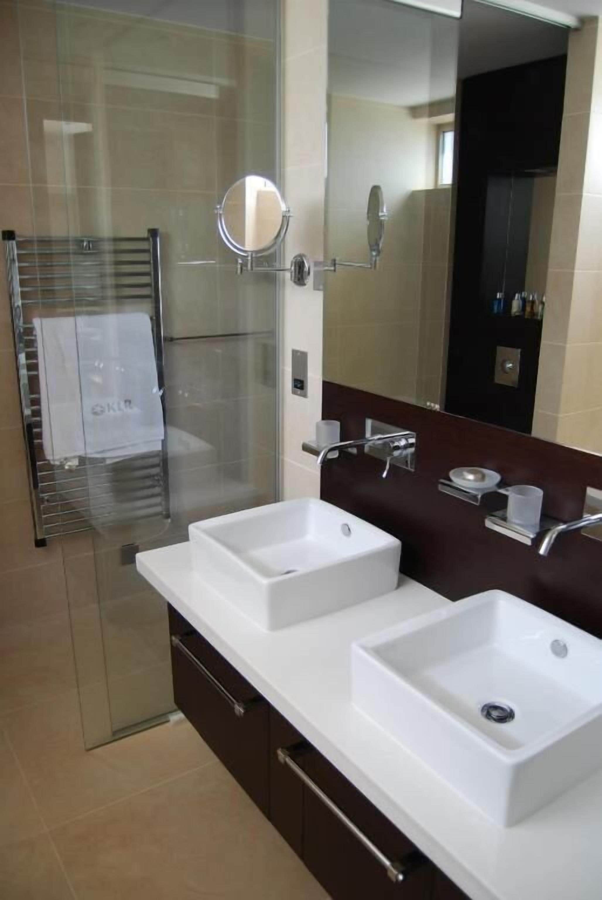 Photo - Amphora Hotel & Suites