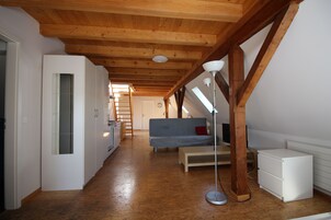 Televisión de pantalla plana, reproductor de DVD