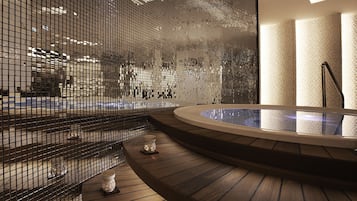 Indoor spa tub