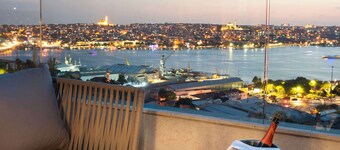 Radisson Blu Hotel Istanbul Pera
