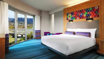 Habitación, 1 cama King size | 1 habitación, minibar, caja de seguridad en la habitación y escritorio