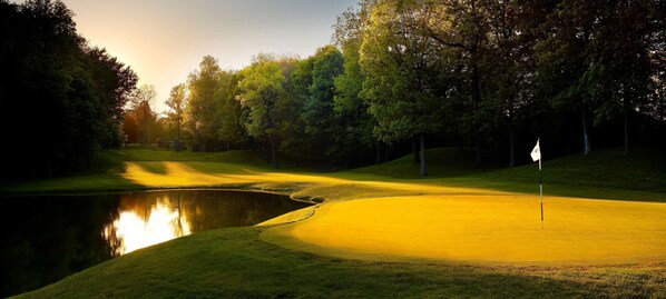 Golf - Bertram Inn at Glenmoor (Canton)