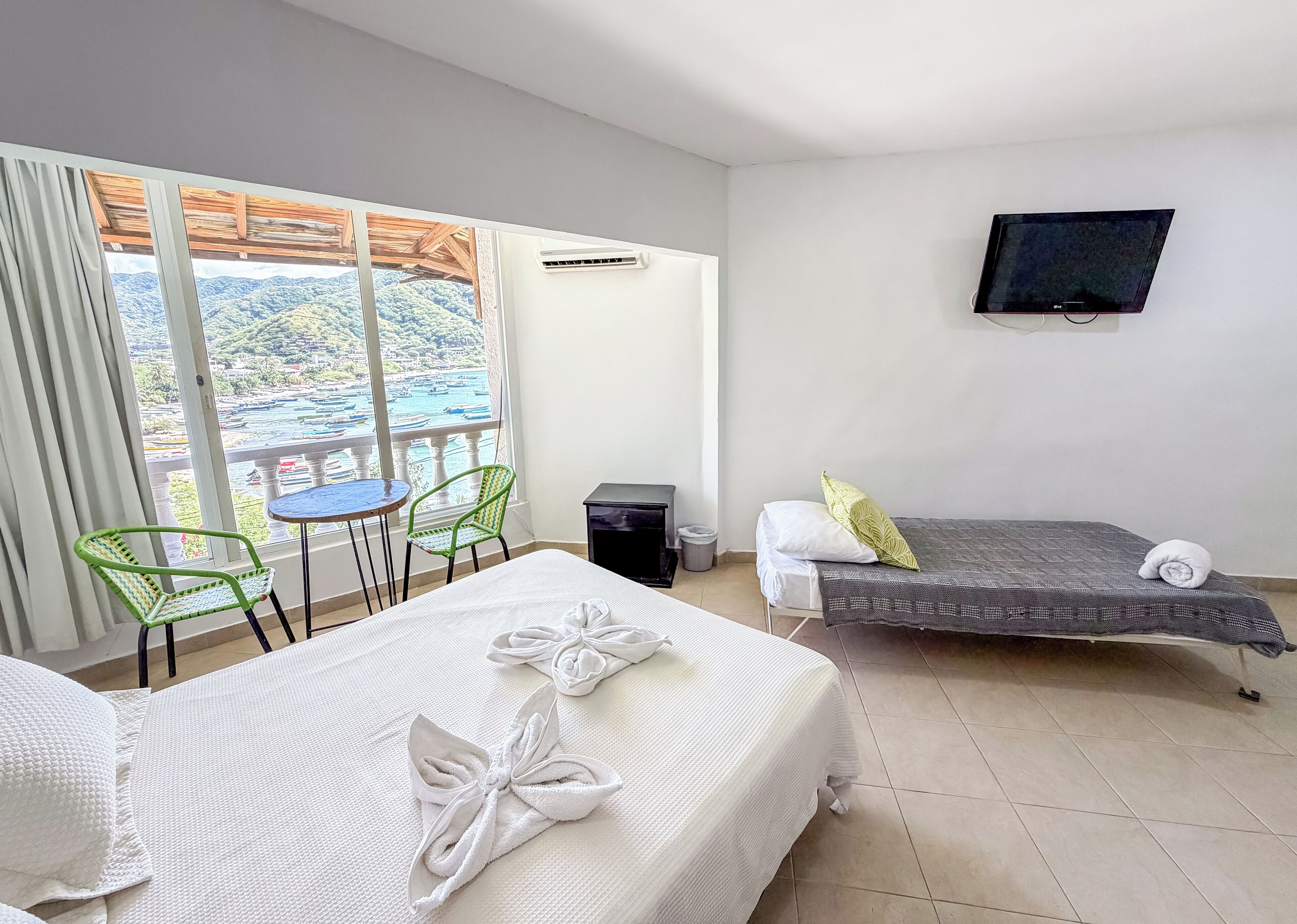 Coffres-forts dans les chambres, rideaux occultants, Wi-Fi gratuit