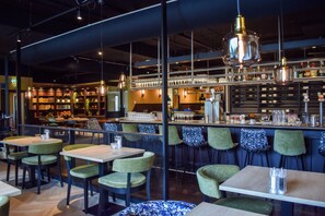 Se sirven almuerzos y cenas