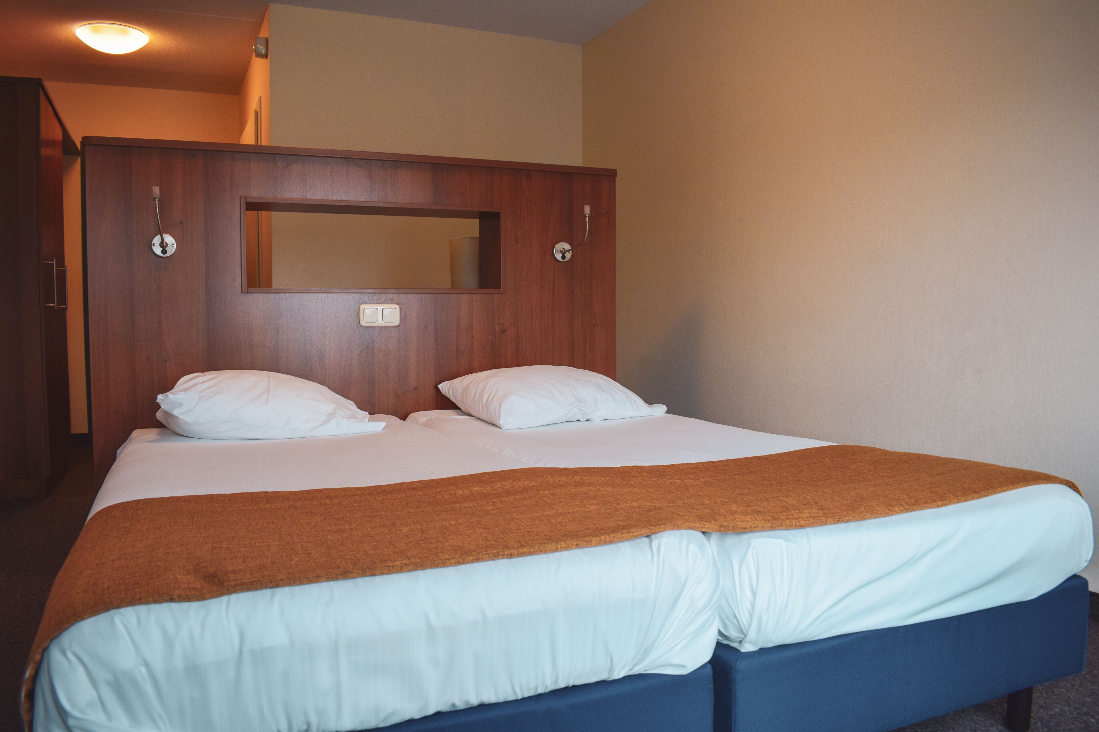 in-room safe, desk, iron/ironing board, free wifi