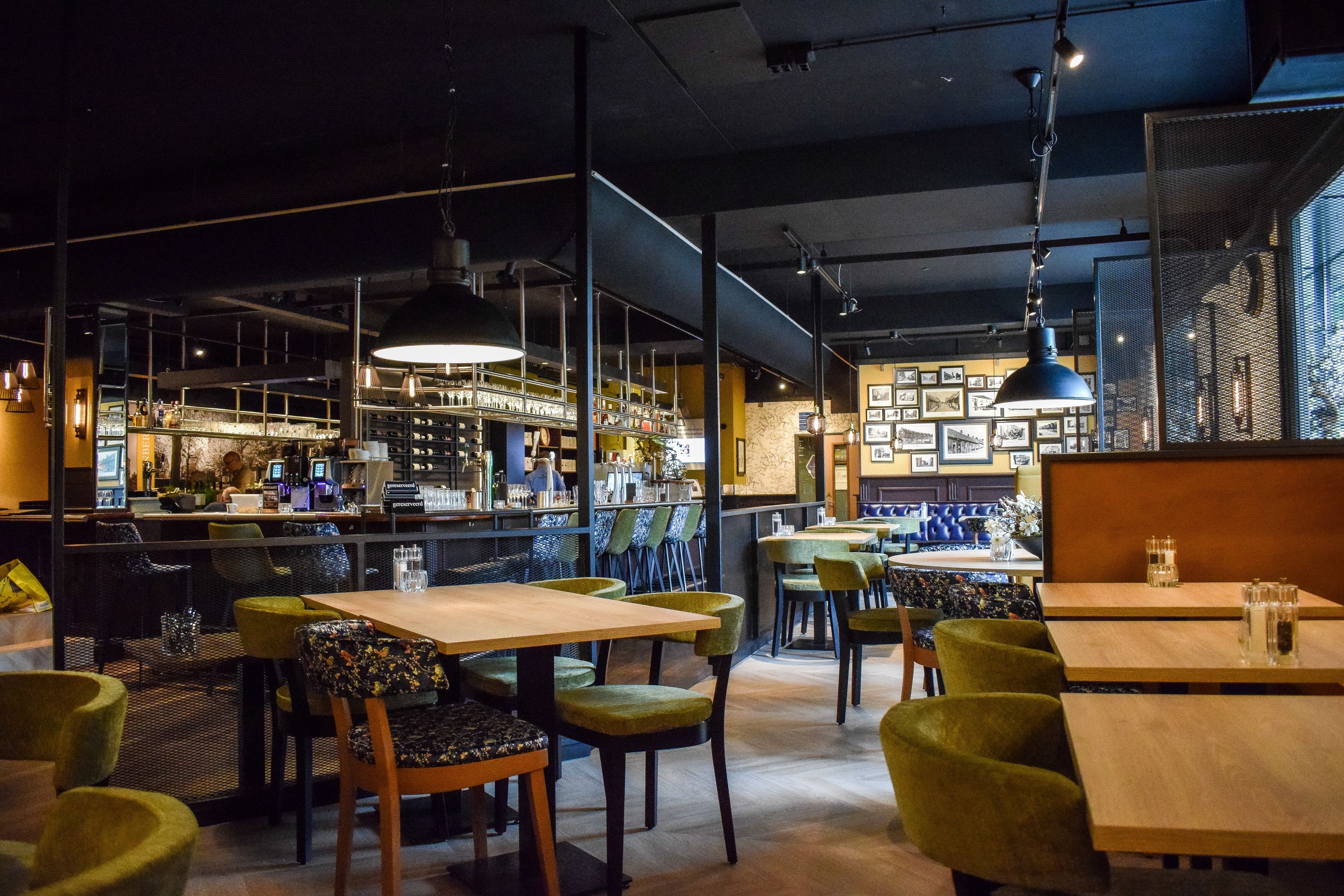 lunch and dinner served