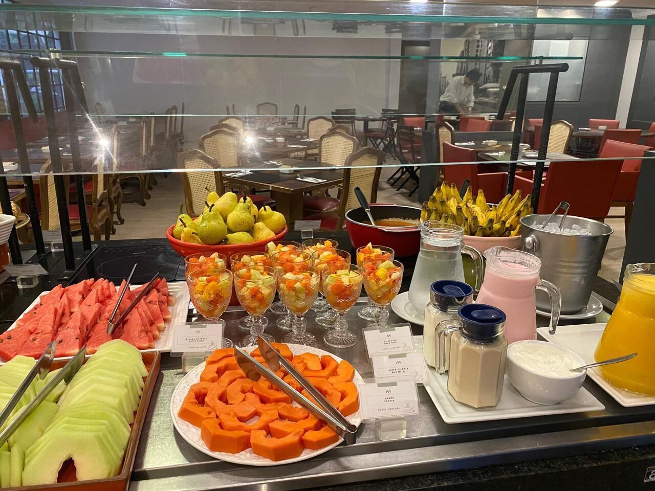 Päivittäinen buffetaamiainen maksusta