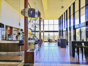 Daily cooked-to-order breakfast (AUD 25 per person) - BreakFree Wirrina Cove (Wirrina Cove)