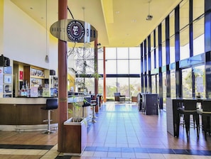 Daily cooked-to-order breakfast (AUD 25 per person)