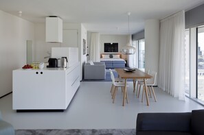 Family Suite, 1 Queen Bed with Sofa bed, Balcony