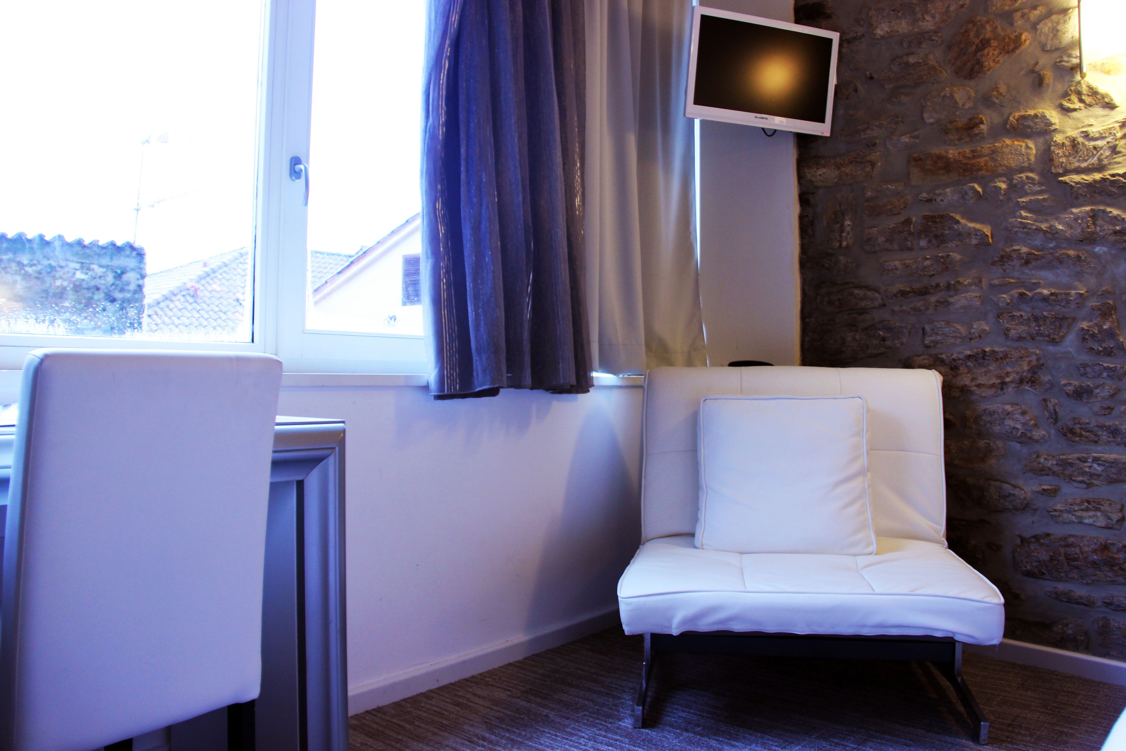 superior double room | pillow-top beds, individually decorated, individually furnished, desk