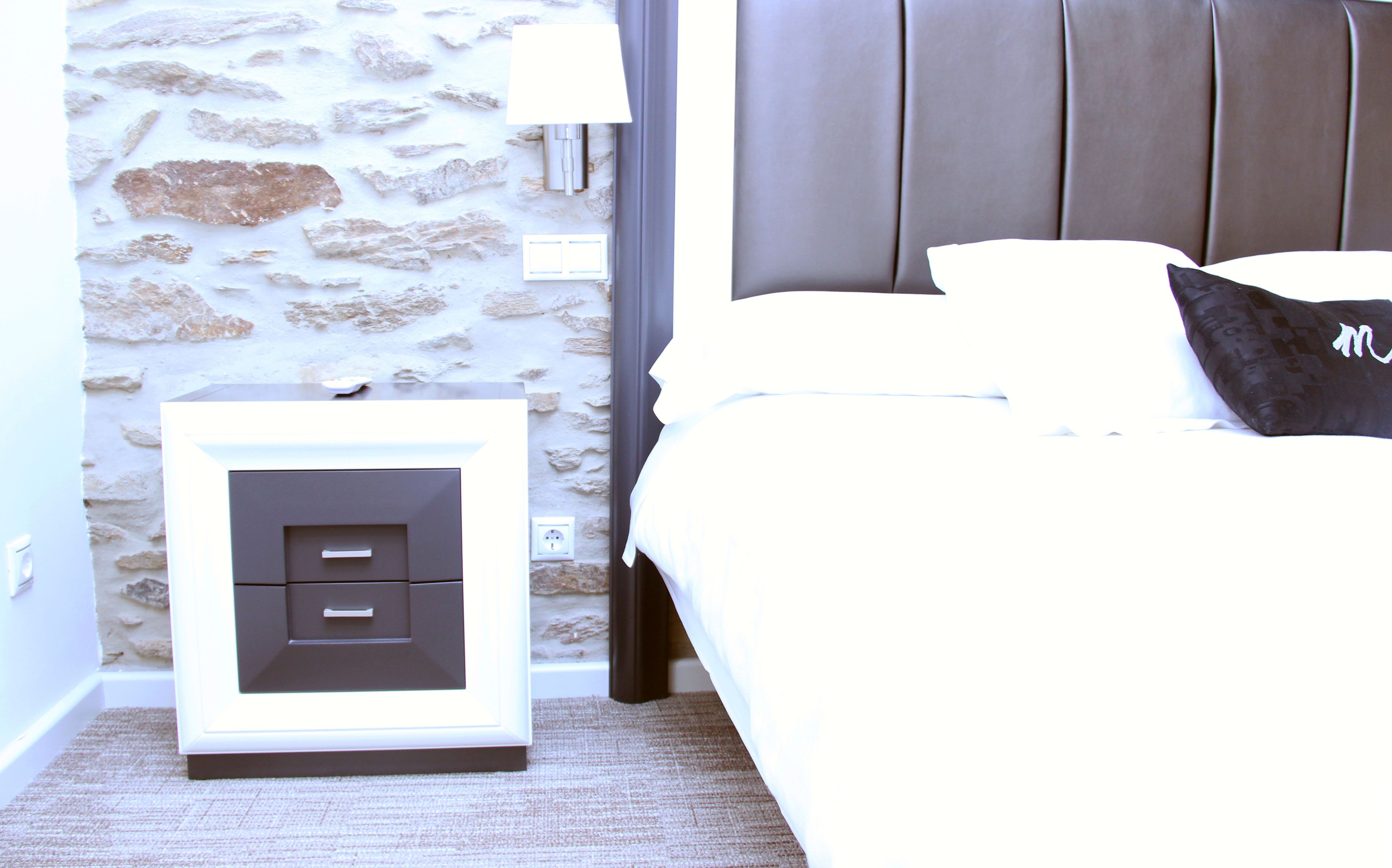 family suite | pillow-top beds, individually decorated, individually furnished, desk