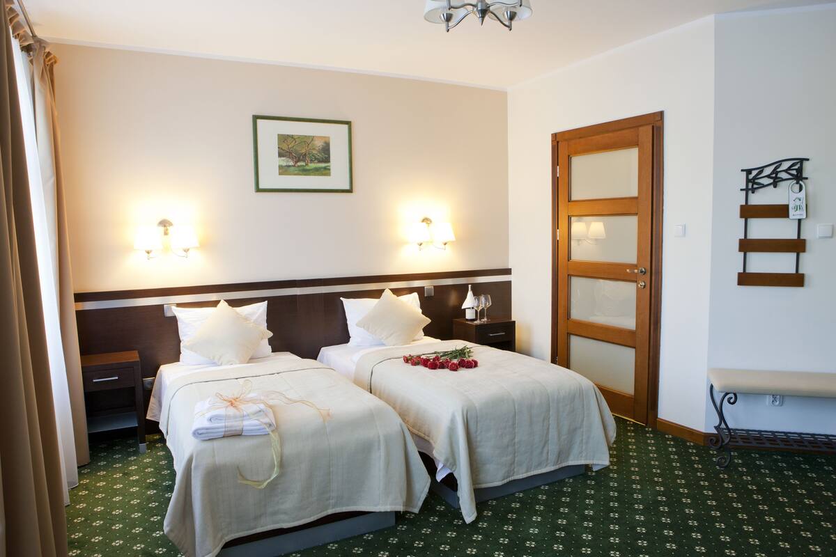 standard double room | desk, blackout curtains, iron/ironing board, free wifi